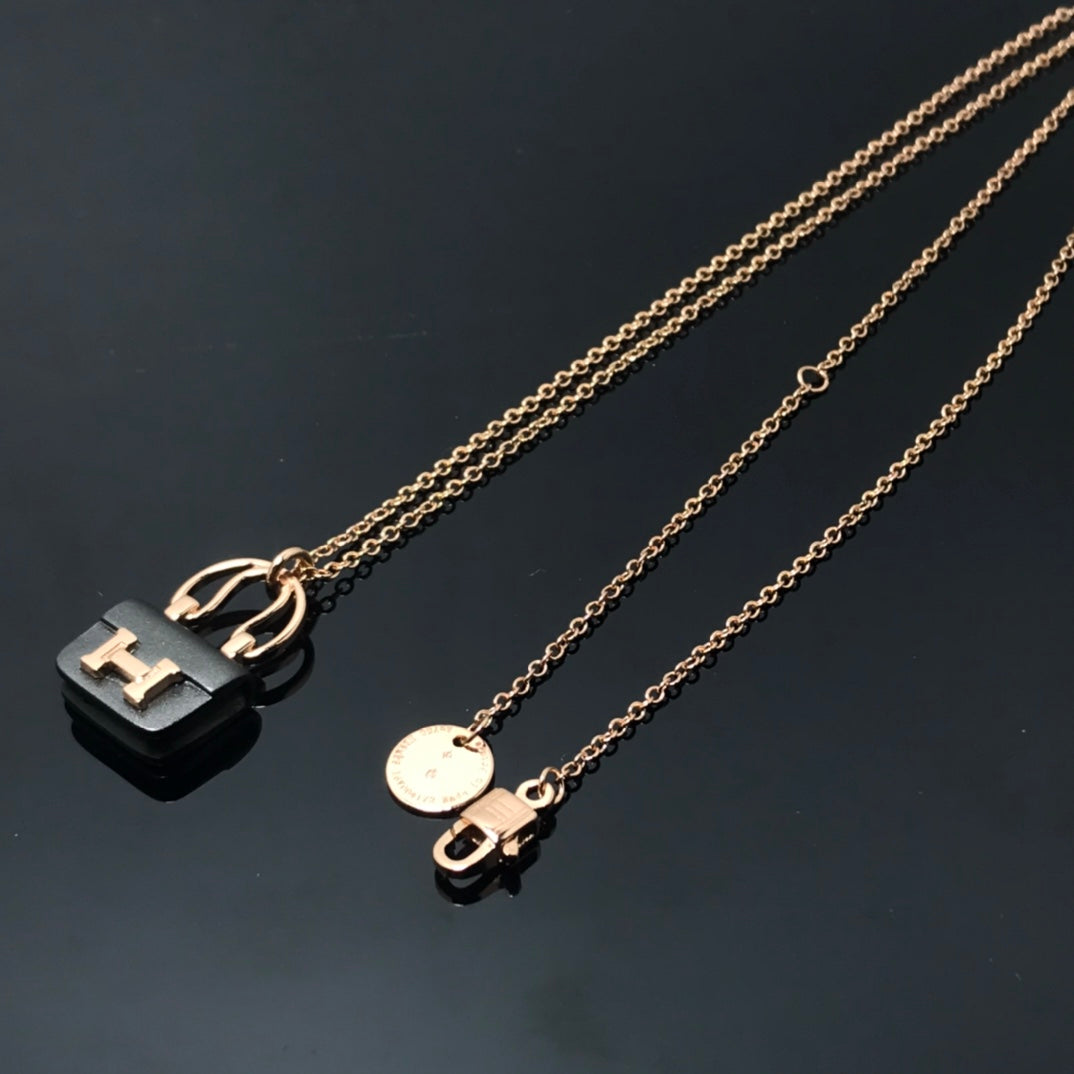 [Legendary Jewelrys]WOMEN'S HM AMULETTES CONSTANCE PENDANT NECKLACE